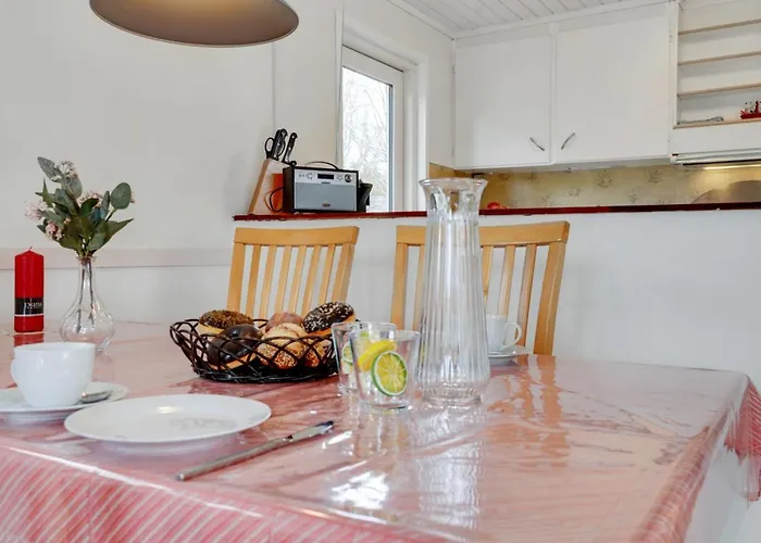 Casa de Férias Hejne - 29km From The Sea By Interhome *